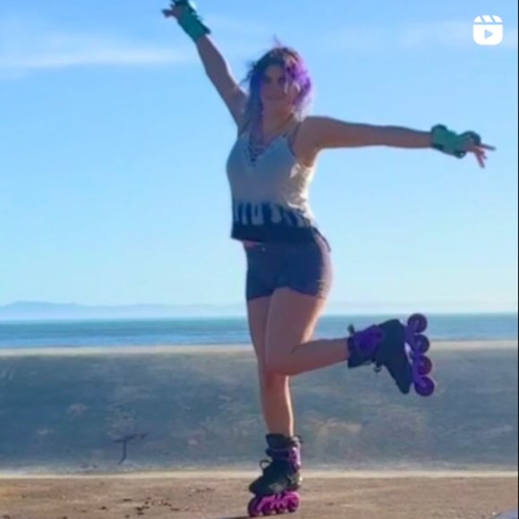 Vani @daringbynature IG & Tiktok - Picture 3 of 6